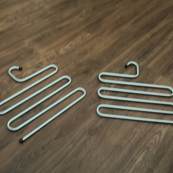 2 pants hooks - Picture 3 of 3